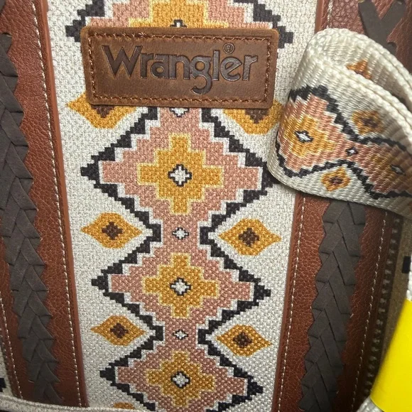 Wrangler Aztec-Pattern Tote in Cream, Brown and Yellow - Picture 3 of 9